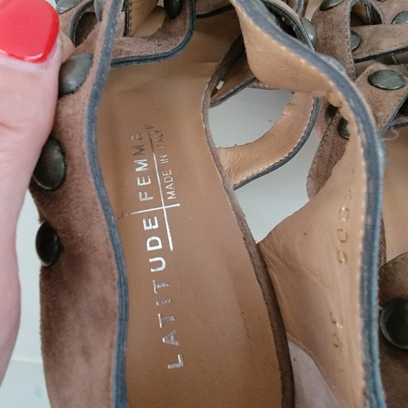 Heels - Picture 9 of 9